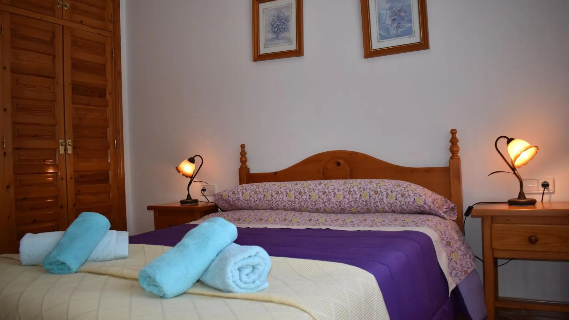 Villa Mit Privatem Pool Sayalonga Holiday home