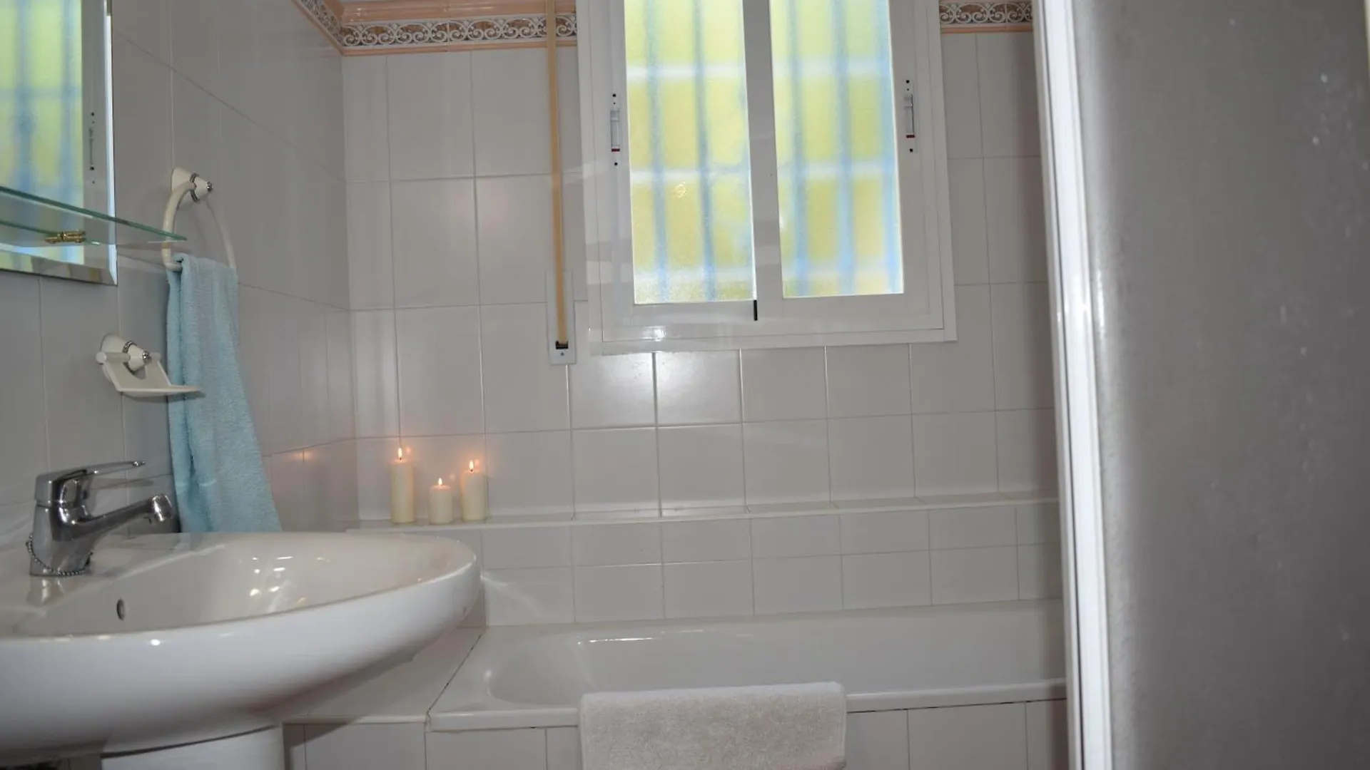 Villa Mit Privatem Pool Sayalonga Spain