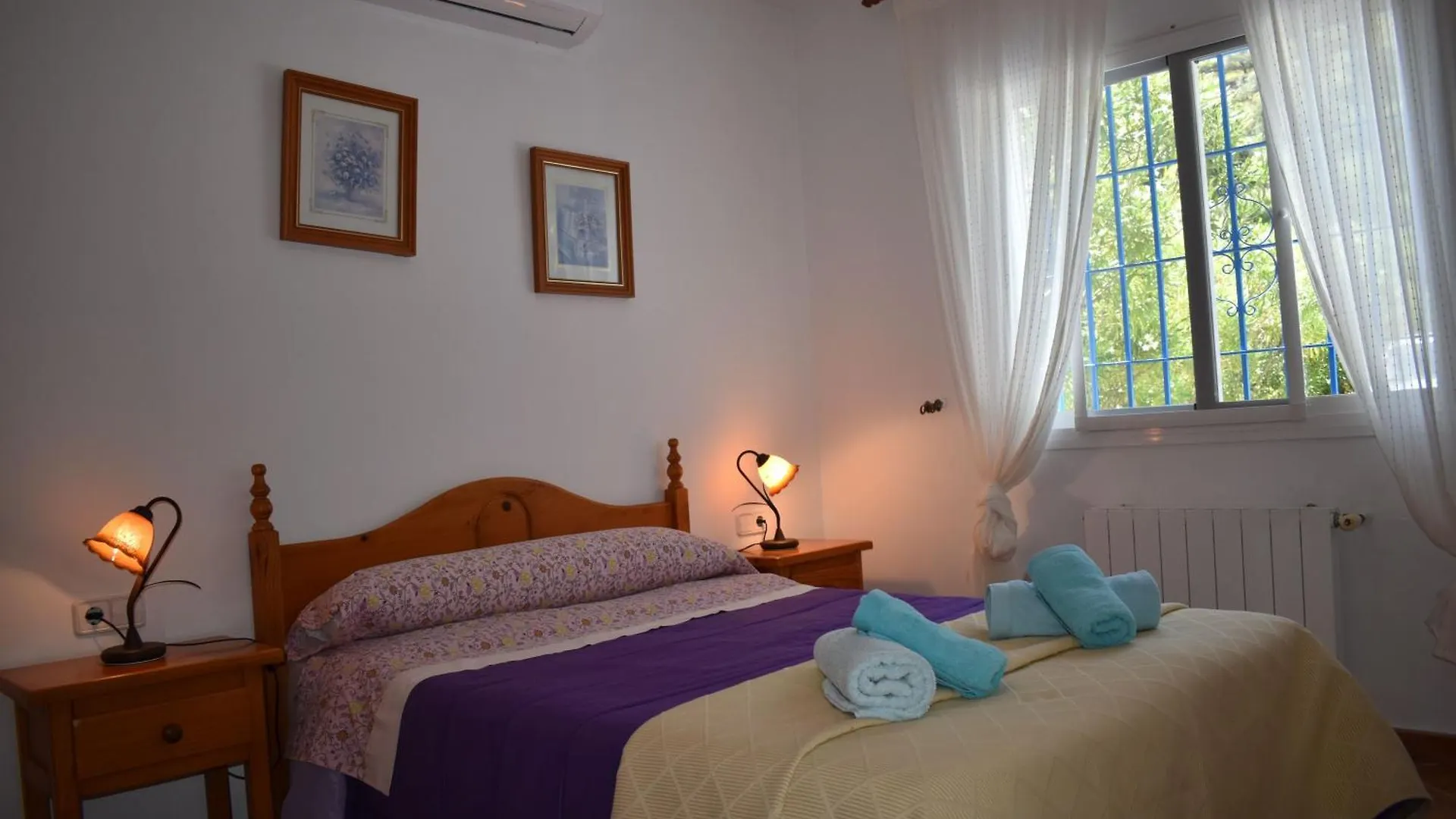 Villa Mit Privatem Pool Sayalonga Holiday home